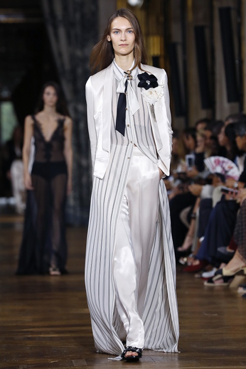 A look from the Lanvin spring/summer 2017 runway at Paris Fashion Week (Credit: Patrick Kovarik / AFP Photo)